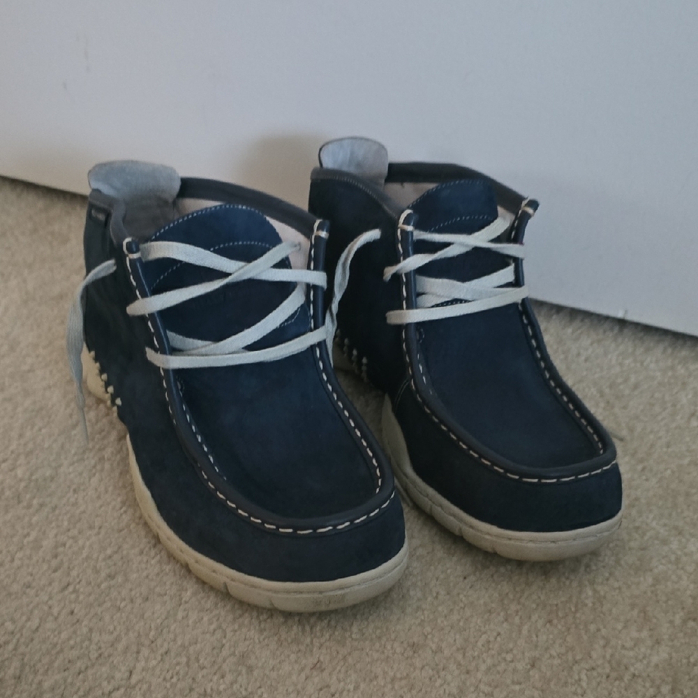 Helly Hansen Navy Blue Suede Chukka Boots Womens 7.5